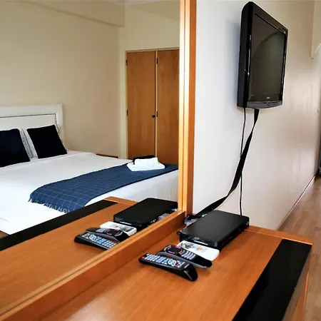 Homestay szállás 3 Com Ar Acondicionado Areeiro Lisboa