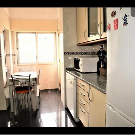 3 Com Ar Acondicionado Areeiro * Lisboa