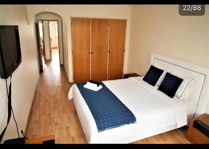 3 Com Ar Acondicionado Areeiro *